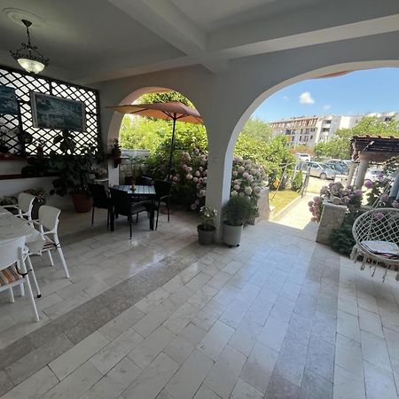 Studio Rooms Moncherie Ulcinj Exterior photo
