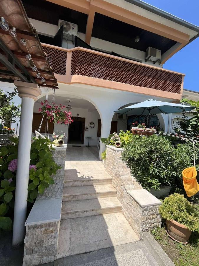 Studio Rooms Moncherie Ulcinj Exterior photo