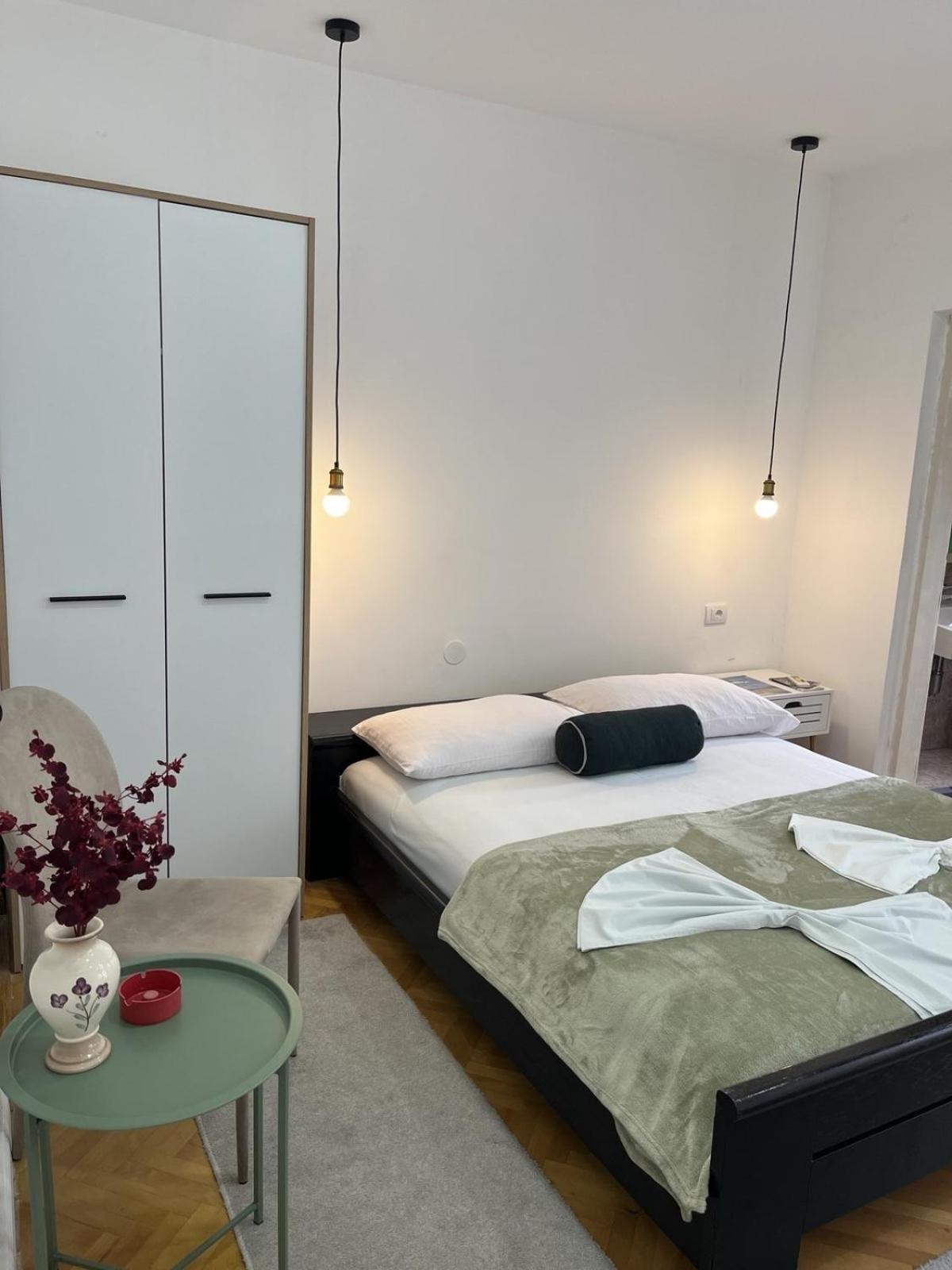 Studio Rooms Moncherie Ulcinj Exterior photo