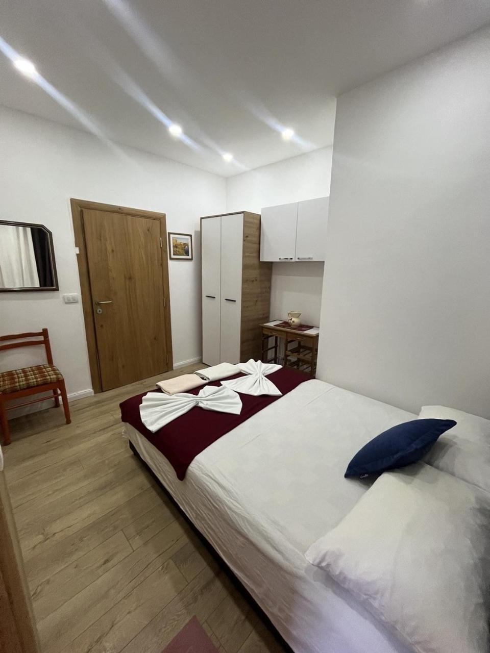 Studio Rooms Moncherie Ulcinj Exterior photo
