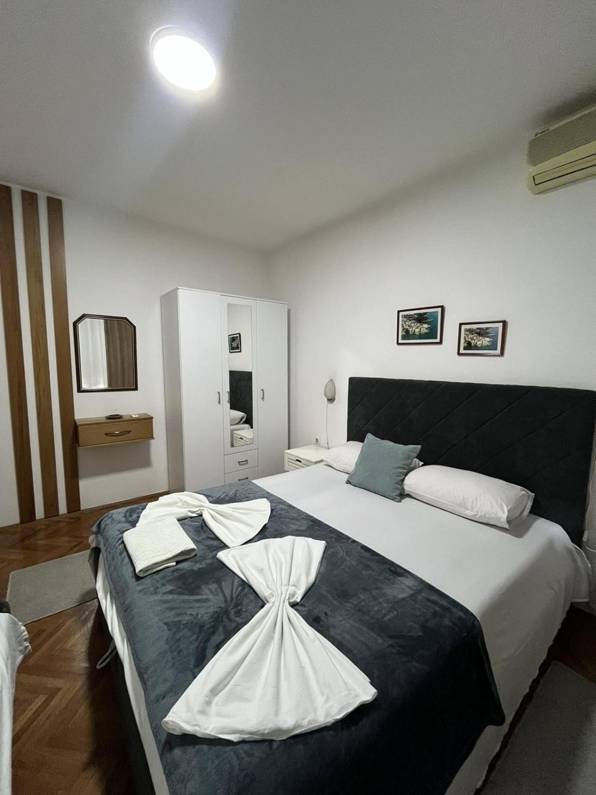 Studio Rooms Moncherie Ulcinj Exterior photo